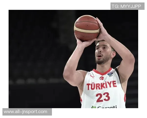 杜兰特称赞申京高位持球能力让对手难以预测他的下一步动作 杜兰特称赞申京高位持球能力让对手难以预测他的下一步动作