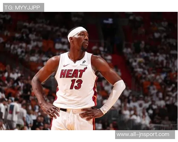 阿德巴约九年媒体日变化难以辨识年份让人困惑 阿德巴约九年媒体日变化难以辨识年份让人困惑