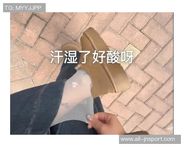 阿德巴约赛后吐槽阿贾汗臭味直言袜子太酸引发热议 阿德巴约赛后吐槽阿贾汗臭味直言袜子太酸引发热议