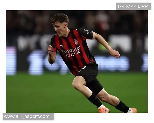 米兰左后卫埃斯图皮尼安国家队受伤脚踝伤势待评估 米兰左后卫埃斯图皮尼安国家队受伤脚踝伤势待评估