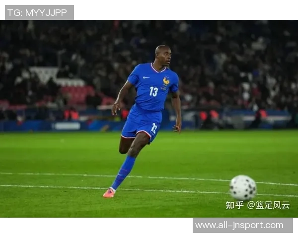 冰岛主帅回应德尚质疑称首个进球无犯规强调首回合对科纳特也未犯规 冰岛主帅回应德尚质疑称首个进球无犯规强调首回合对科纳特也未犯规