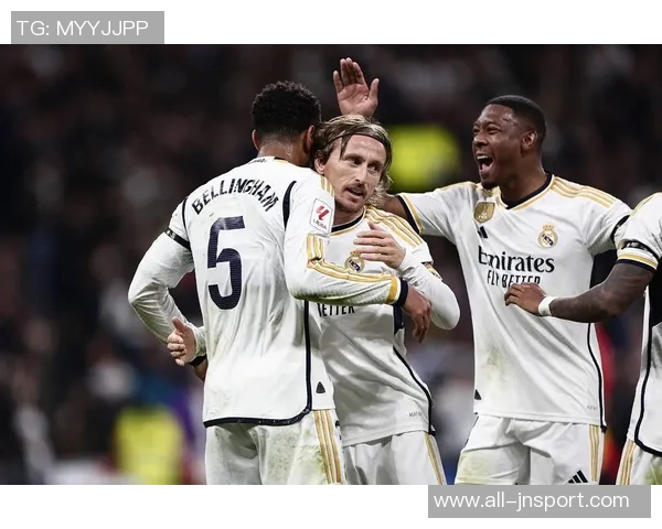 皇马球员放假至下周一伤员继续留队治疗恢复 皇马球员放假至下周一伤员继续留队治疗恢复