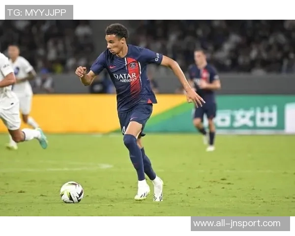 埃基蒂克回顾职业生涯目标直指英超冠军在巴黎磨练自我更上一层楼 埃基蒂克回顾职业生涯目标直指英超冠军在巴黎磨练自我更上一层楼