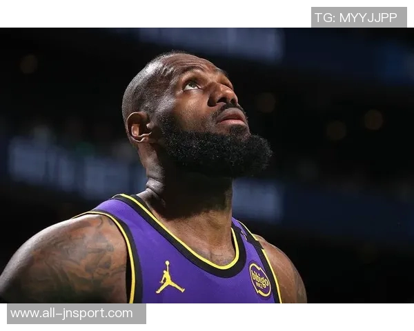 雷迪克透露卢卡腹股沟伤势情况训练中积极参与无大碍 雷迪克透露卢卡腹股沟伤势情况训练中积极参与无大碍