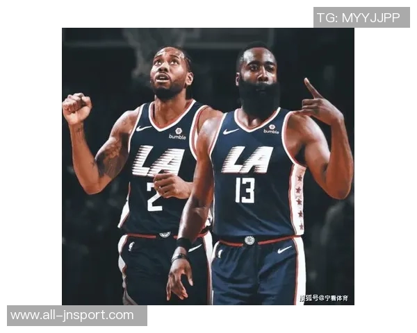 伦纳德称赞巴图姆如粘合剂般重要积极防守展现活力与团队精神